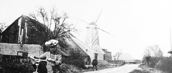 Historisch beeld van Windkorenmolen De Leeuw